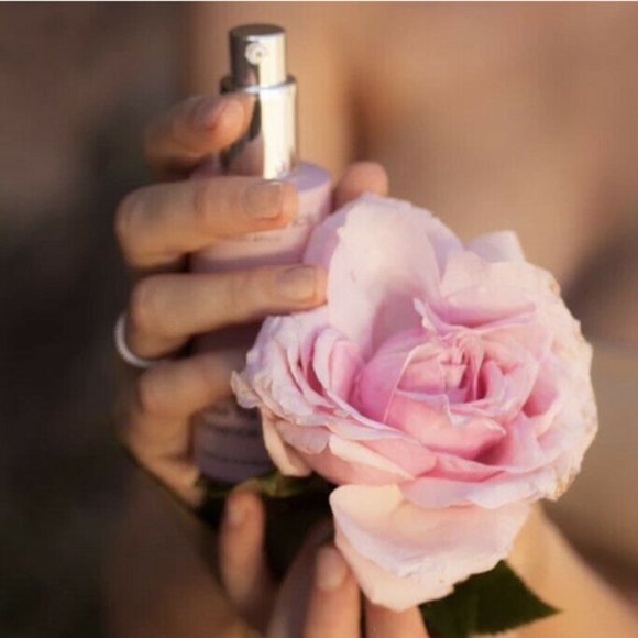 NEW Rose Water African Botanics Treatment Essence Collagen Hydrates Tones Spray - Picture 3 of 9